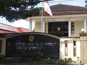 Ridwan Kamil Digugat Lisa Mariana di PN Bandung