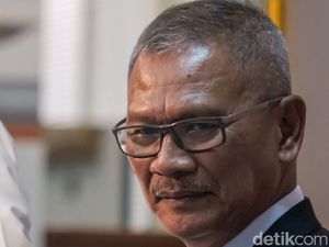 2.000 Anggota DPR dan Keluarga Dites Corona Duluan, Apa Elok?