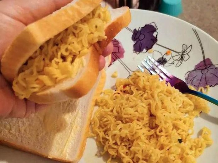 roti isi mie roti isi mie