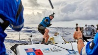 enurut EYOS Expeditions, hanya tujuh orang di bumi yang pernah mengunjungi Challenger Deep, pesohor Hollywood, James Cameron jadi salah satunya. Perusahaan itu hanya mengundang tiga orang untuk bergabung dalam ekspedisi ke Palung Mariana (Foto: EYOS Expeditions/CNN)