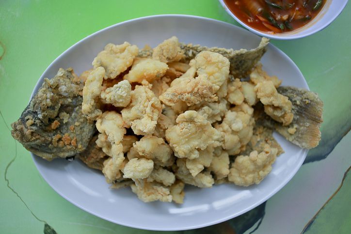 gurame krispi saus asam pedas