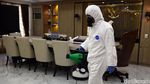 Giliran Gedung DPR Disterilkan dengan Disinfektan