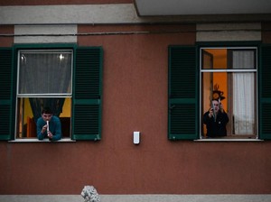 Lagu Nasional China Menggema di Italia karena Bantuan Medis Corona