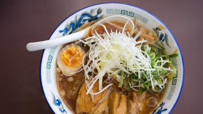 Conger eel rice bowl, baked with a sauce with sauce, put on rice and eat. It looks like a popular don bowl, similar to Unadon.