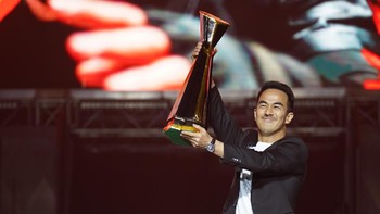 Menanggapi hal tersebut, Jota pun mengaku bangga karena mimpinya menjadi karakter di dalam game sewaktu kecil terwujud.