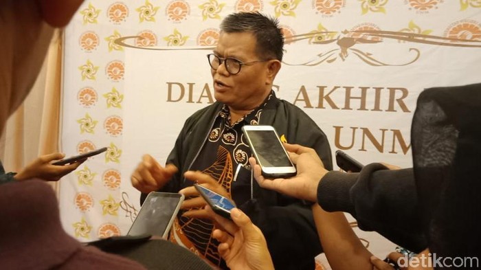 Rektor UNM Prof Husain (MN Abdurrahman/detikcom)