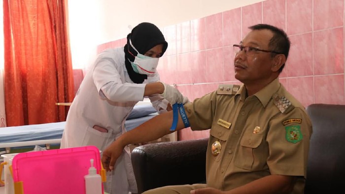 Plt Walkot Medan Akhyar Nasution cek kesehatan di RSUD Pirngadi.
