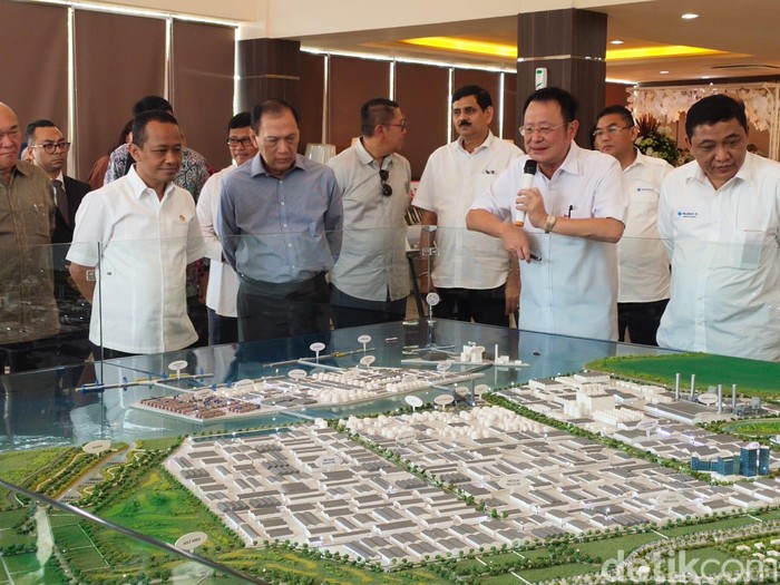 JIIPE Diusulkan Menjadi Kawasan Ekonomi Khusus Kawasan industri Java Integrated Industrial and Port Estate di Gresik, JIIPE diusulkan menjadi Kawasan Ekonomi Khusus atau KEK Teknologi dan Manufaktur.