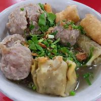 Dikabarkan 'Lockdown', Malang Punya Bakso Enak yang Legendaris