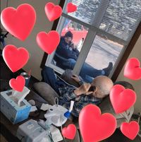 Foto menghangatkan hati saat anak kunjungi ayahnya di tengah wabah virus corona