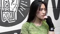 Resiah pun menjelaskan awal mula dirinya bisa menjadi asisten Ashanty.