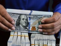 Dolar AS Melempem, Balik ke Zona Rp 15.600-an