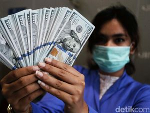 Kian Perkasa, Dolar AS Pukul Rupiah ke Rp 15.210