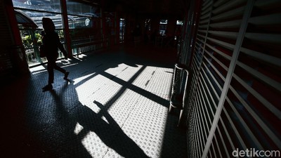 Pelayanan Bus TransJ di Terminal Pinang Ranti Kembali Normal