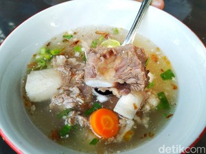 Resep Sop Iga Berkuah Bening dengan Daging Empuk