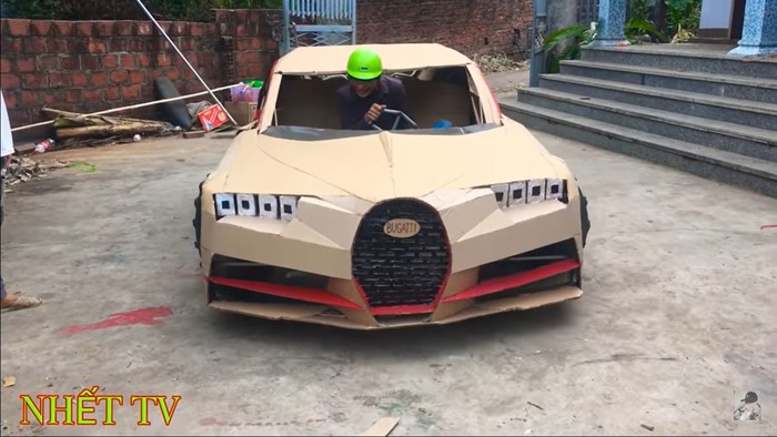 Supercar dari Kardus Supercar dari Kardus