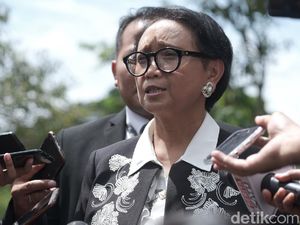 Menlu RI Minta Taliban Tinjau Ulang Pembatalan Izin Siswi Kembali Sekolah