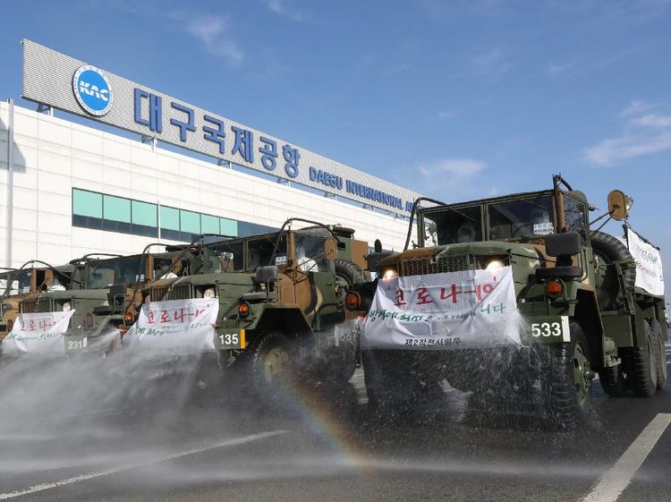 Lawan Corona: Truk, Robot, dan Drone Turun ke Jalan Semprot Disinfektan