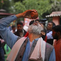 India adalah satu negara di Asia yang terdampak wabah virus corona. Per Selasa (17/3/2020), sebanyak 114 kasus virus corona dilaporkan terjadi di India. (Foto: AP/Altaf Qadri)