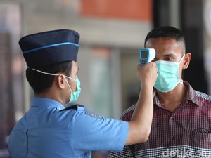 Mulai Hari Ini Kemlu Tangguhkan Seluruh Visa On Arrival