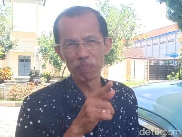 Bupati Magetan Suprawoto