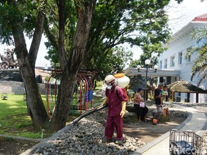 Pandemi Corona, Ruang Publik di Boyolali Disemprot Disinfektan