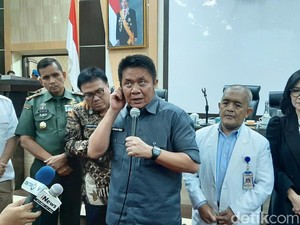 Gubernur Sumsel: Pria Kena Corona Usai Salaman dengan Menhub Hoax, Usut!