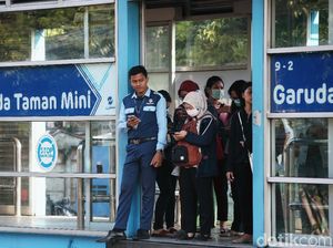 TransJakarta Beroperasi Hingga Pukul 21.30 Mulai Hari Ini