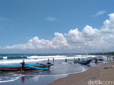 Pantai Pangandaran Sepi, Pariwisata Terpukul oleh COVID-19