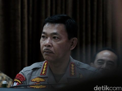 Panglima TNI Marsekal Hadi Tjahjanto dan  Kapolri Jenderal Idham Azis