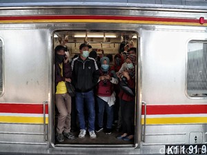 Anies Minta KRL Disetop, KRLmania Ingin Para Anker Dapat Bantuan