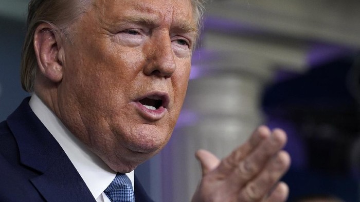 Presiden Amerika Serikat (AS) Donald Trump memprediksi kasus corona di AS akan berakhir pada bulan Juli. Kok bisa?