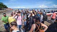 Guna mengantisipasi masuknya virus corona ke wilayah NTB, Pemerintah Provinsi NTB menutup akses pintu masuk menuju destinasi wisata tiga Gili (Trawangan, Air dan Meno) untuk warga negara asing.