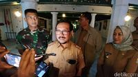 Bupati Cirebon Imron Rosyadi