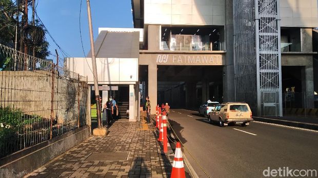 Anies Cabut Pembatasan, Tak Ada Lagi Antrean di Stasiun MRT Lebak Bulus