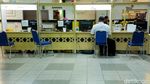 Intip Aktivitas di Samsat Pondok Gede yang Tetap Buka Layani Warga