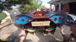 Kreatif! Lamborghini dan Bugatti Dibuat dari Kardus Bekas