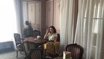 Intip Momen Kuliner Aktris Olga Kurylenko yang Terpapar Virus Corona