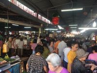 Besok Mulai Lockdown, Warga Malaysia Sudah Padati Pusat Perbelanjaan