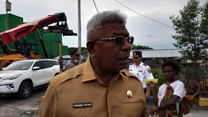 Wakil Bupati Mimika Johannes Rettob