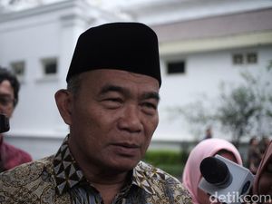 Menko PMK: Dokter Garda Terdepan Lawan Corona, Sampaikan Jika Ada Kebutuhan