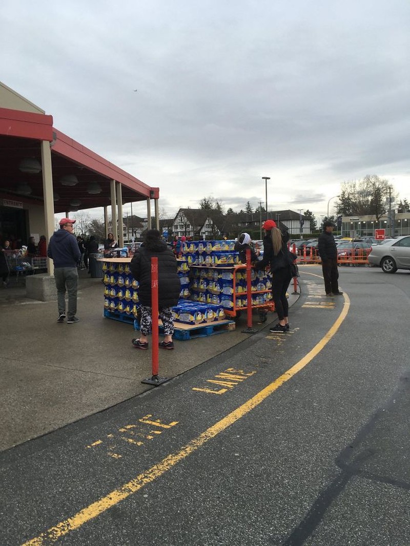 Borong Tisu Toilet Gegara Corona