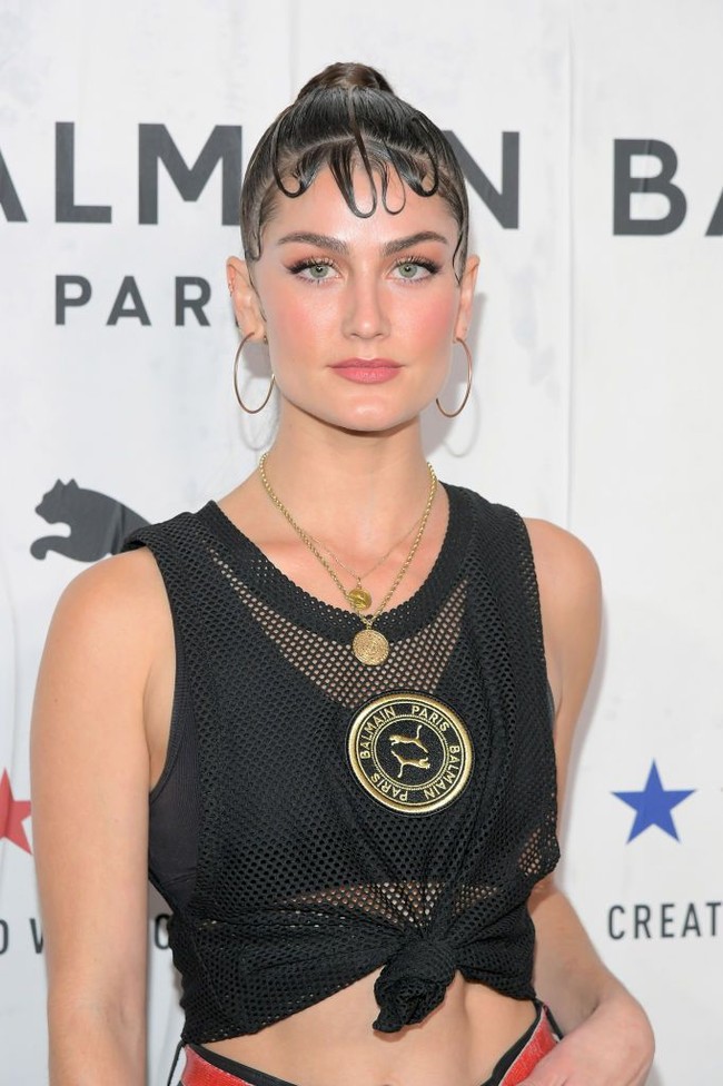 Rachel Matthews lahir di Los Angeles, California. Ia mengawali karier aktingnya pada 2017 dan terbilang sebagai pendatang baru. Foto: Getty Images