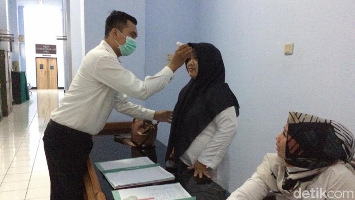 PNS Garut Dicek Suhu Tubuh