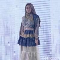 Ria Miranda menghadirkan koleksi terbarunya yang bertajuk Dayu di Fashion Nation 2020, Senayan City, Jakarta. Jumat [13/3/2020]. Foto: Mohammad Abduh/Wolipop