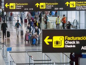 Ibarat Film, Terjebak di Bandara 1 Bulan Gegara Larangan Terbang