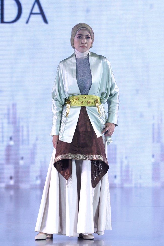 Ria Miranda menghadirkan koleksi terbarunya yang bertajuk Dayu di Fashion Nation 2020, Senayan City, Jakarta. Jumat [13/3/2020]. Foto: Mohammad Abduh/Wolipop