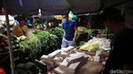 Hiruk Pikuk Pasar Kebayoran Lama Saat Pandemi Corona