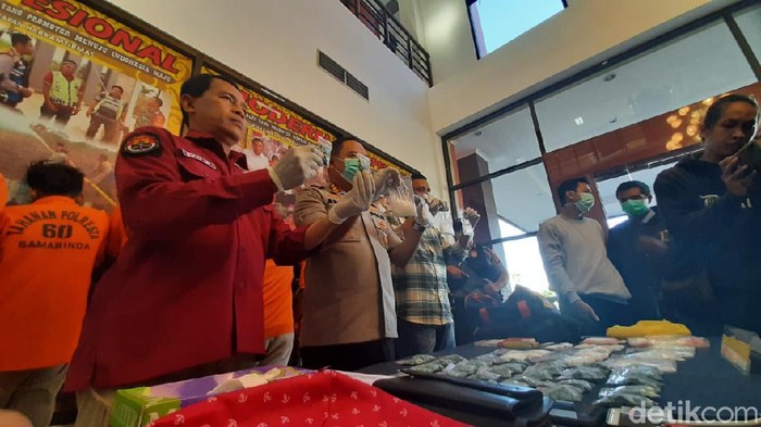 Polrestabes Samarinda tangkap 6 jaringan sabu (Suriyatman/detikcom)