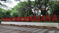 Unhas meliburkan aktivitas perkuliahan untuk mencegah penyebaran virus Corona.